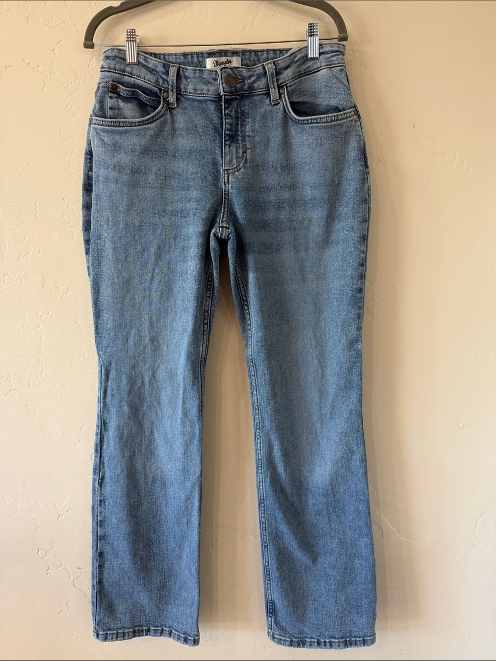 Wrangler Women's Medium Blue Straight-Leg Denim Jeans